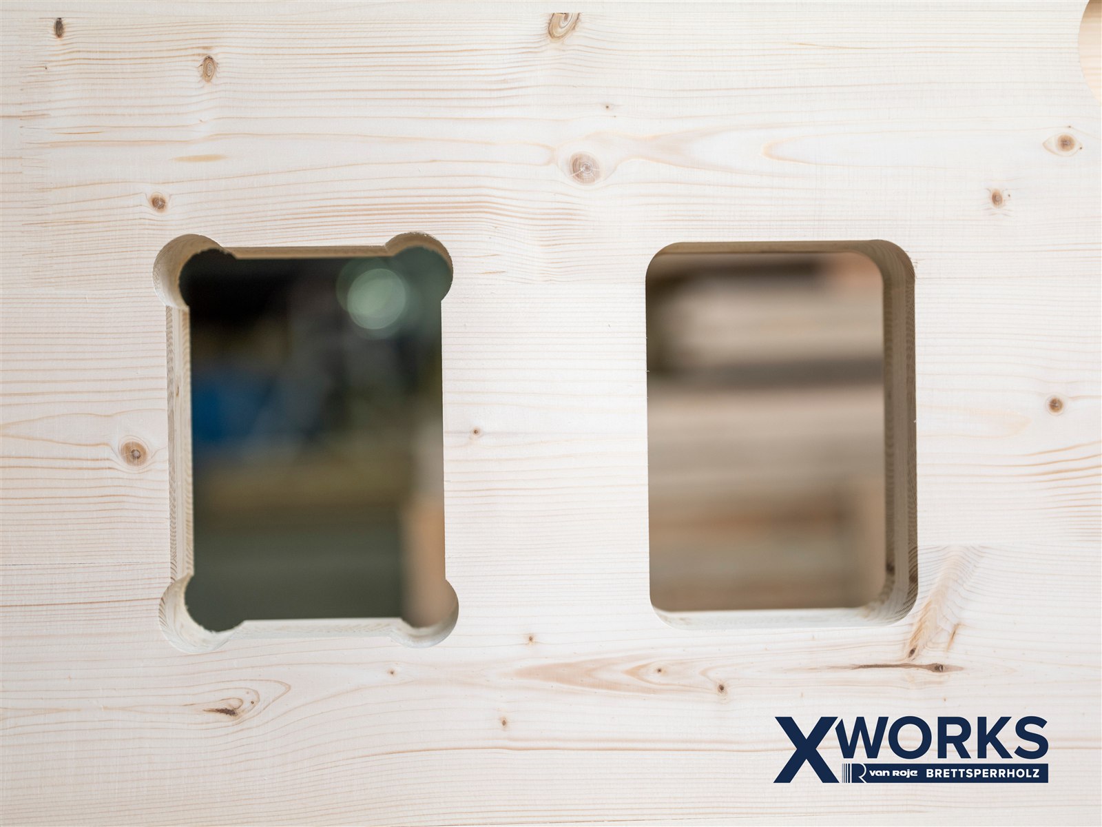XWORKS-Brettsperrholz mit großen Öffnungen
